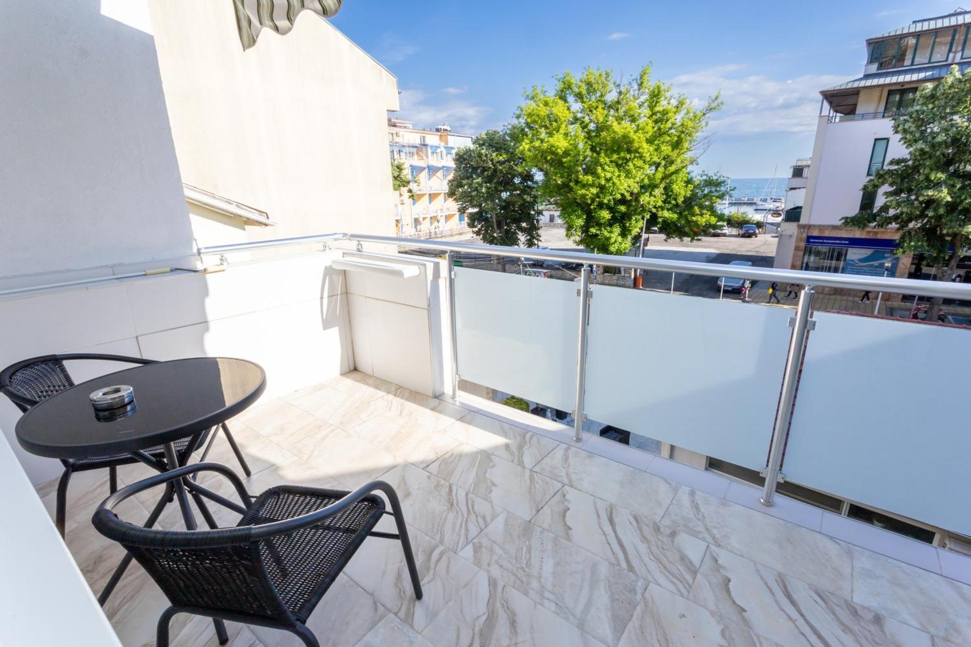 Guest House Desi - Къща За Гости Деси Baltsjik Buitenkant foto