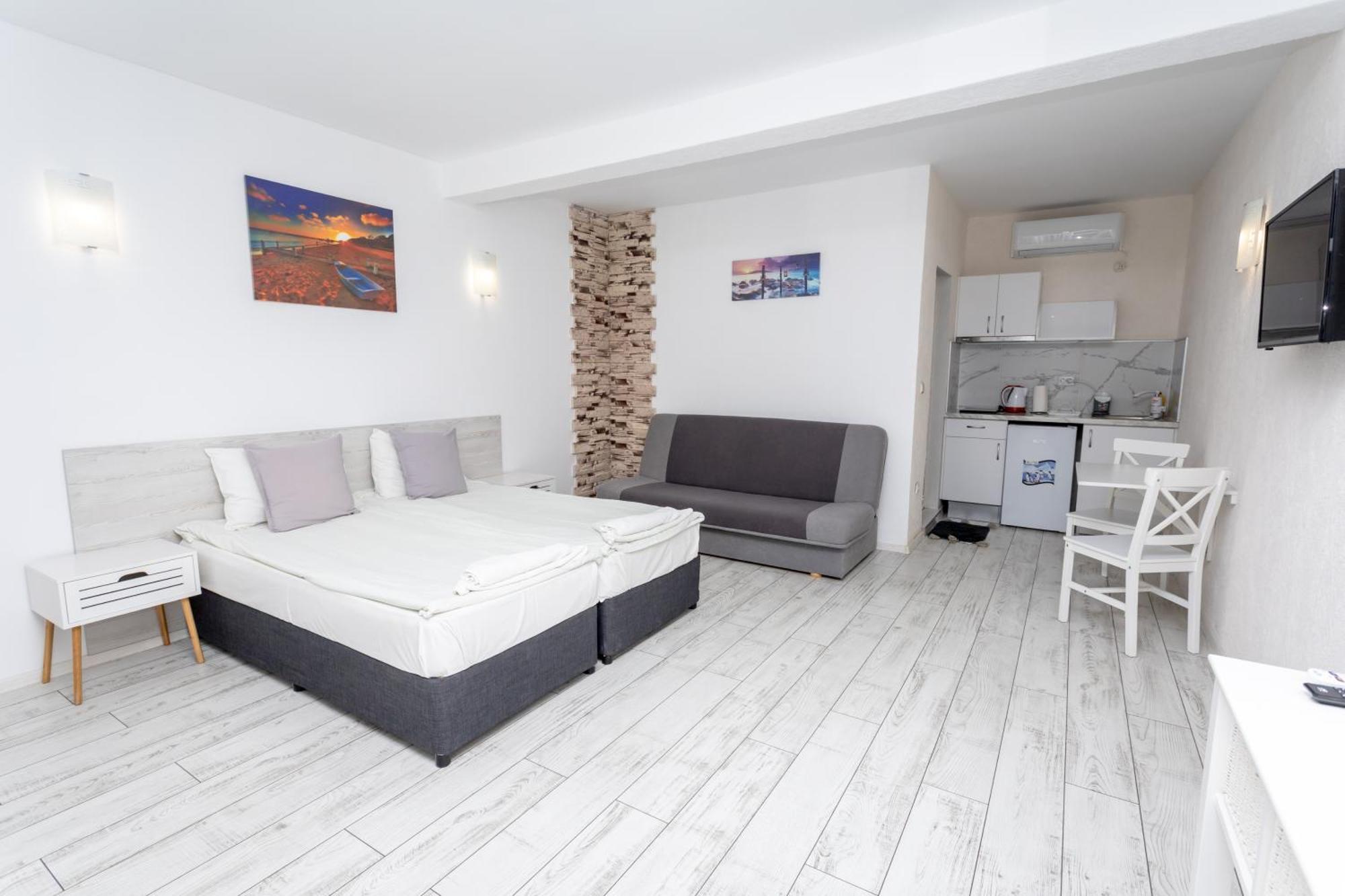 Guest House Desi - Къща За Гости Деси Baltsjik Buitenkant foto