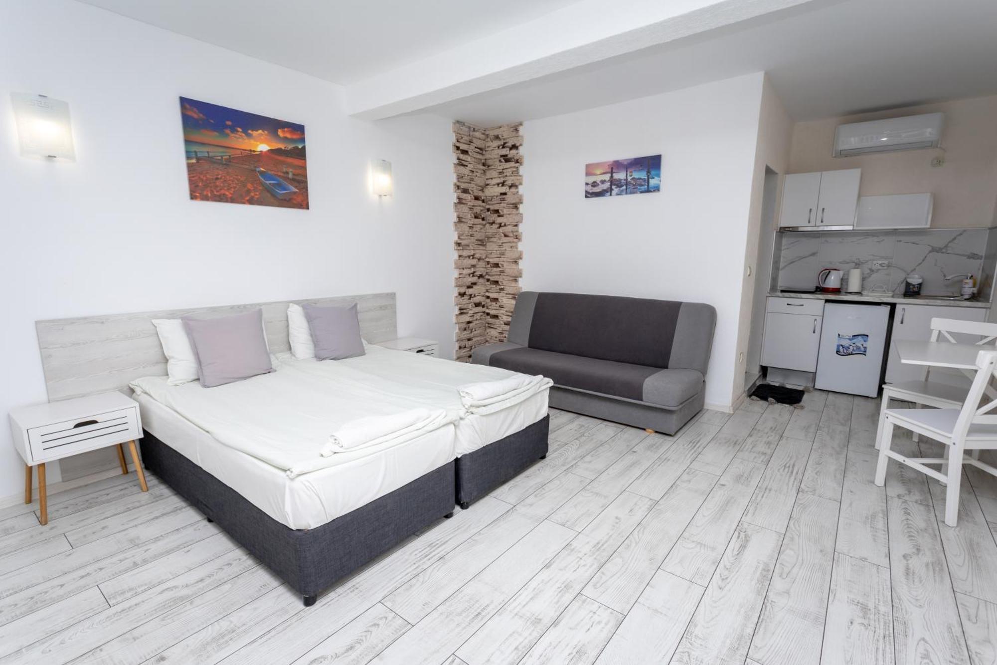 Guest House Desi - Къща За Гости Деси Baltsjik Buitenkant foto