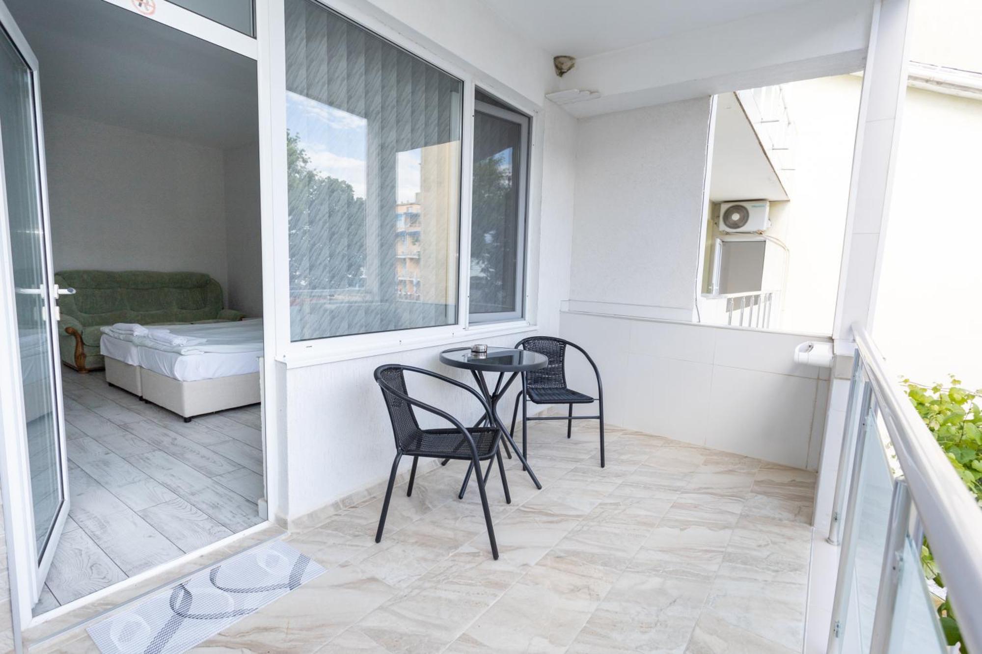 Guest House Desi - Къща За Гости Деси Baltsjik Buitenkant foto