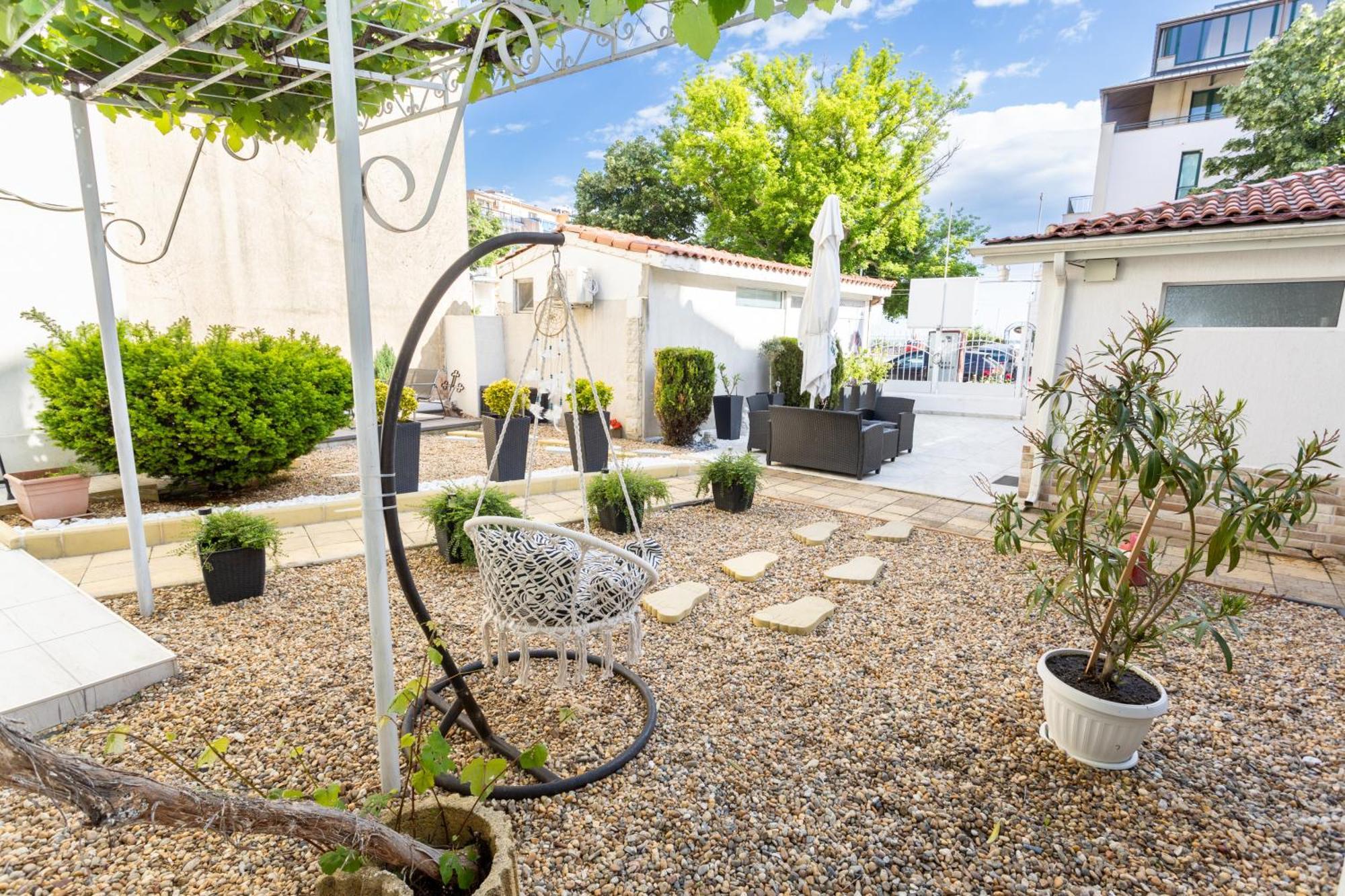 Guest House Desi - Къща За Гости Деси Baltsjik Buitenkant foto